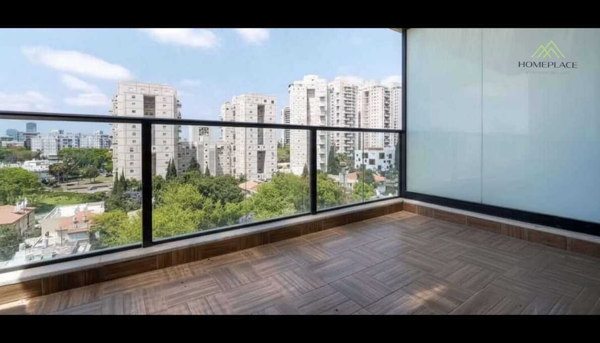 Gemini_Generated_Image_qs8u56qs8u56qs8u_copy_2