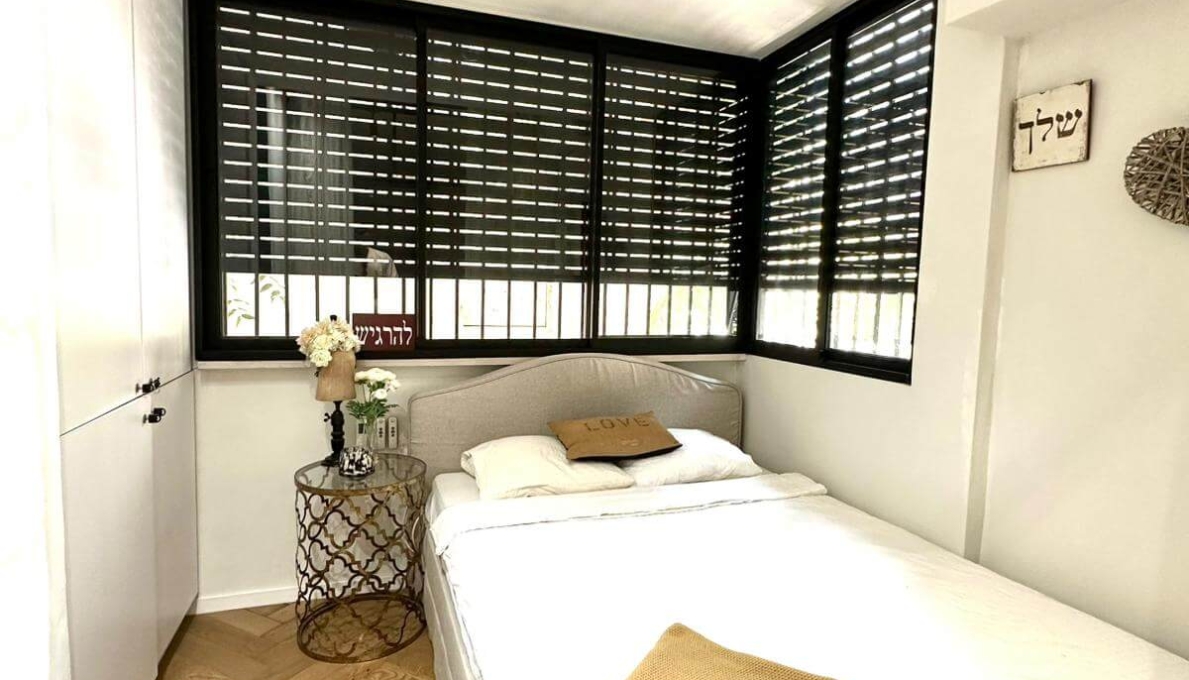 WhatsApp_Image_2025-10-28_at_09.02.08 WhatsApp_Image_2025-10-28_at_09.02.08