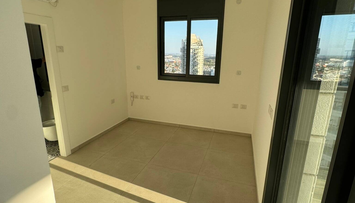 WhatsApp_Image_2025-11-02_at_11.11.45_(1)