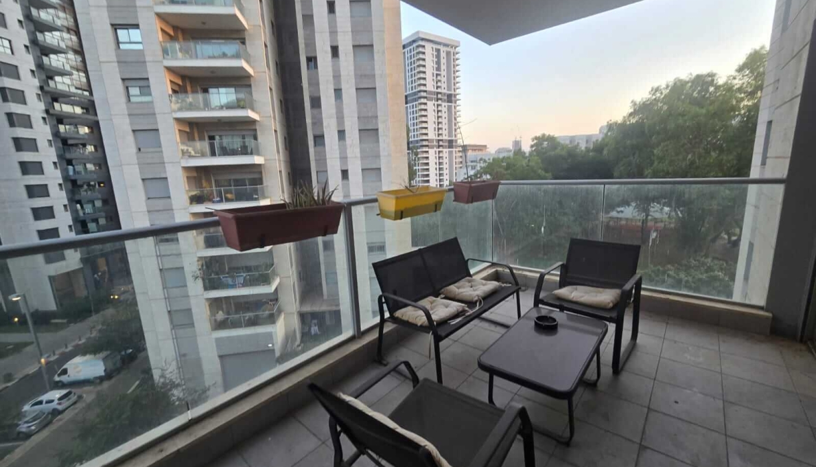 WhatsApp_Image_2025-11-09_at_14.00.48_(1)