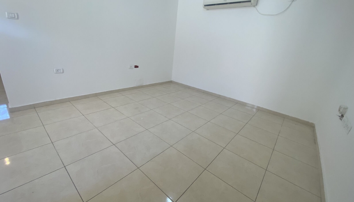 WhatsApp_Image_2025-11-12_at_13.38.52_(1)