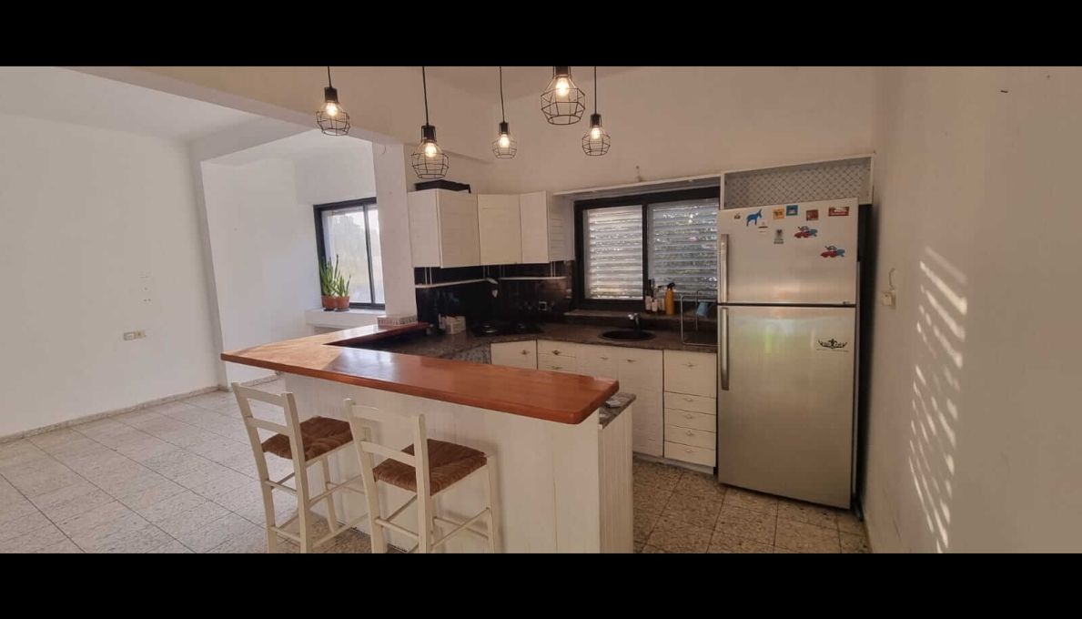 WhatsApp_Image_2025-11-18_at_09.35.48