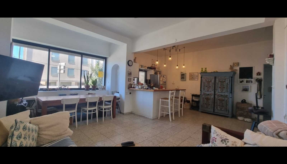 WhatsApp_Image_2025-11-18_at_09.35.50_(2)