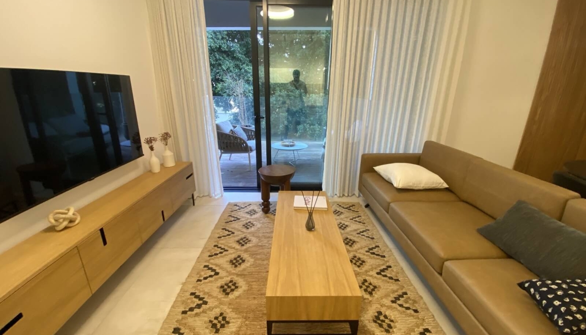 WhatsApp_Image_2025-11-23_at_09.33.53_(2)