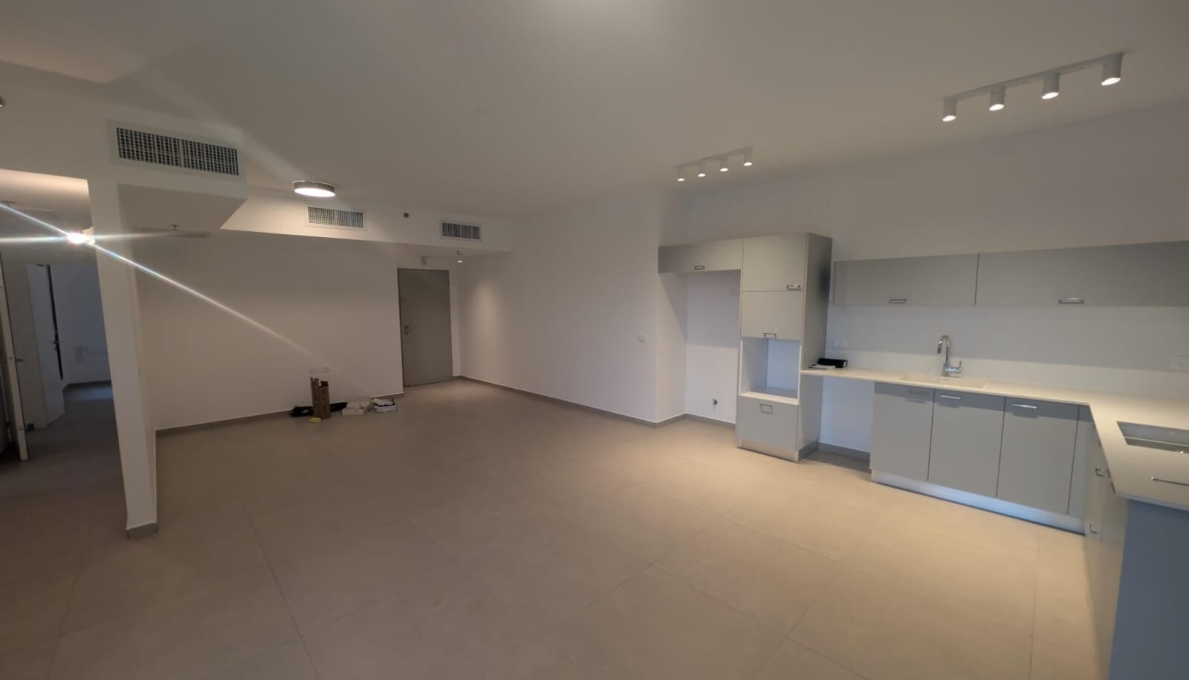 WhatsApp_Image_2025-12-01_at_09.20.34