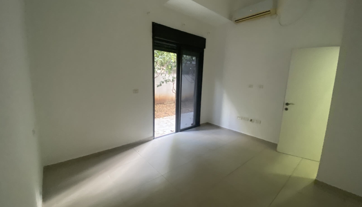 WhatsApp_Image_2025-12-08_at_10.48.371