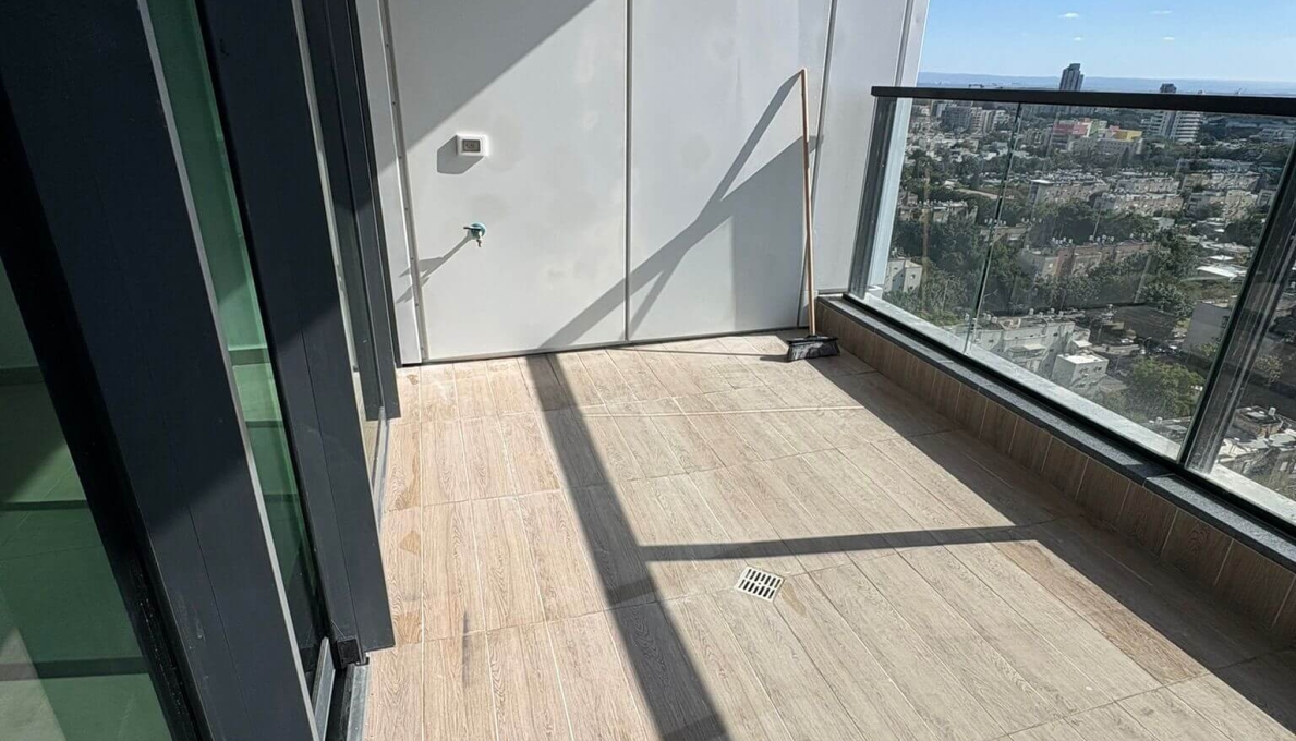 WhatsApp_Image_2025-12-15_at_18.01.54