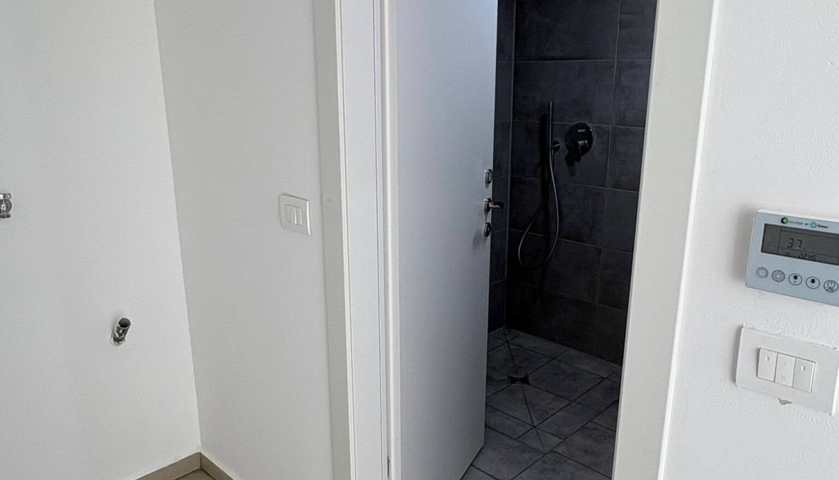 WhatsApp_Image_2025-12-15_at_18.02.03