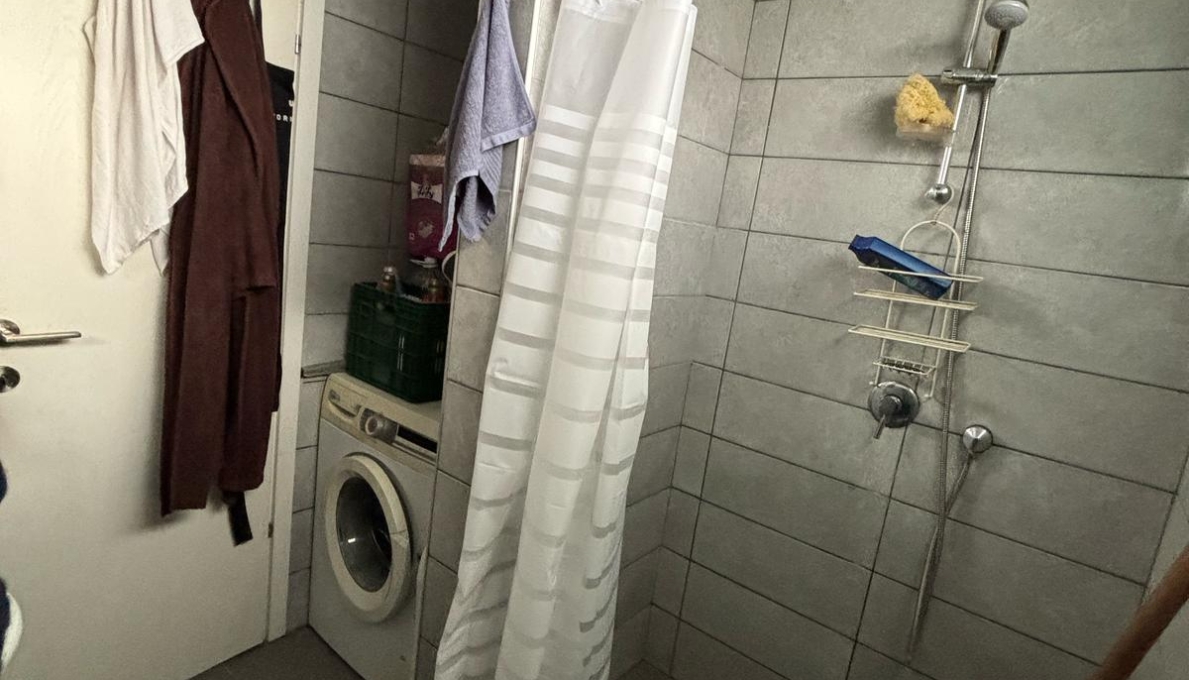 b33126c0-8de6-49d6-9aa2-4c963bdd7a76