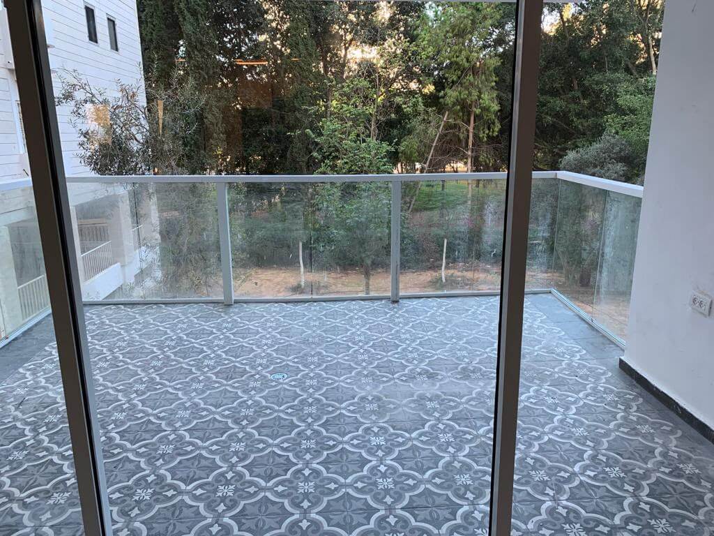 דב גרונר 23, תל אביב