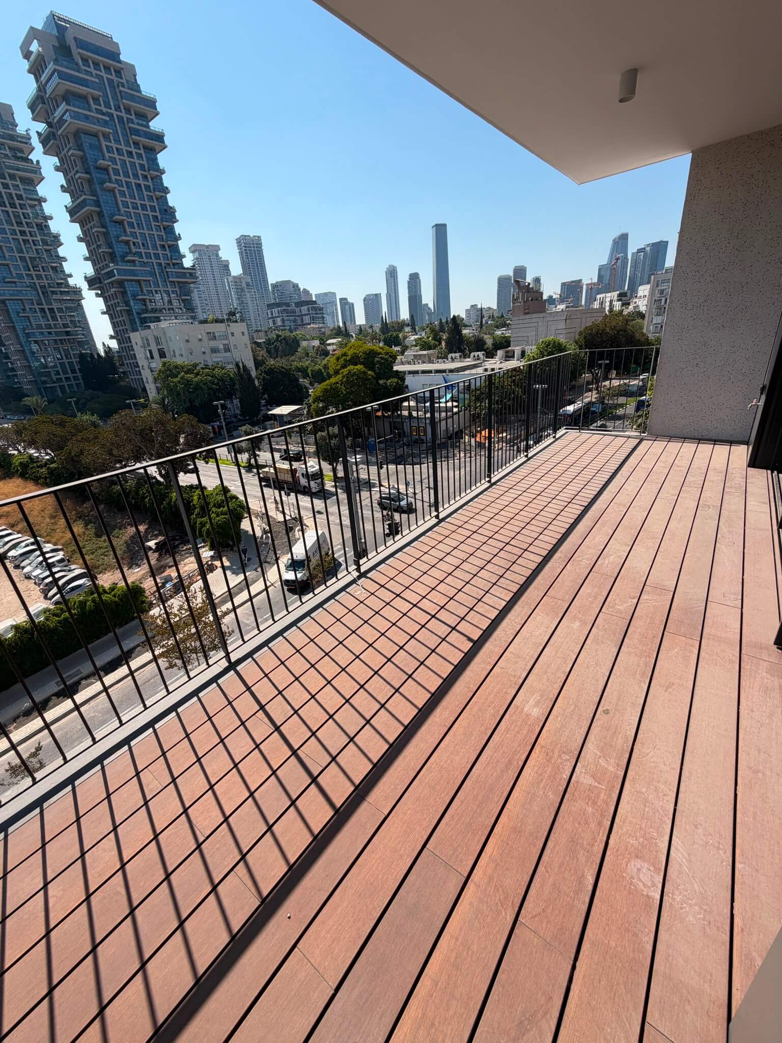 ויצמן 97, תל אביב