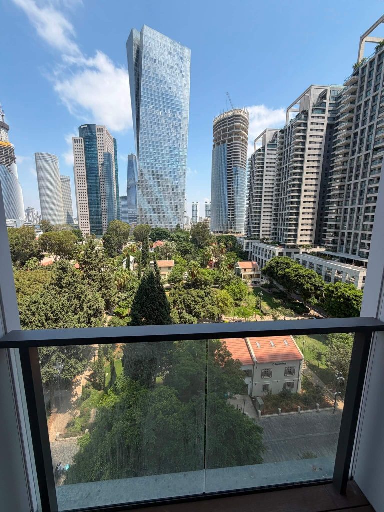 אוסוולדו ארניה 16, תל אביב