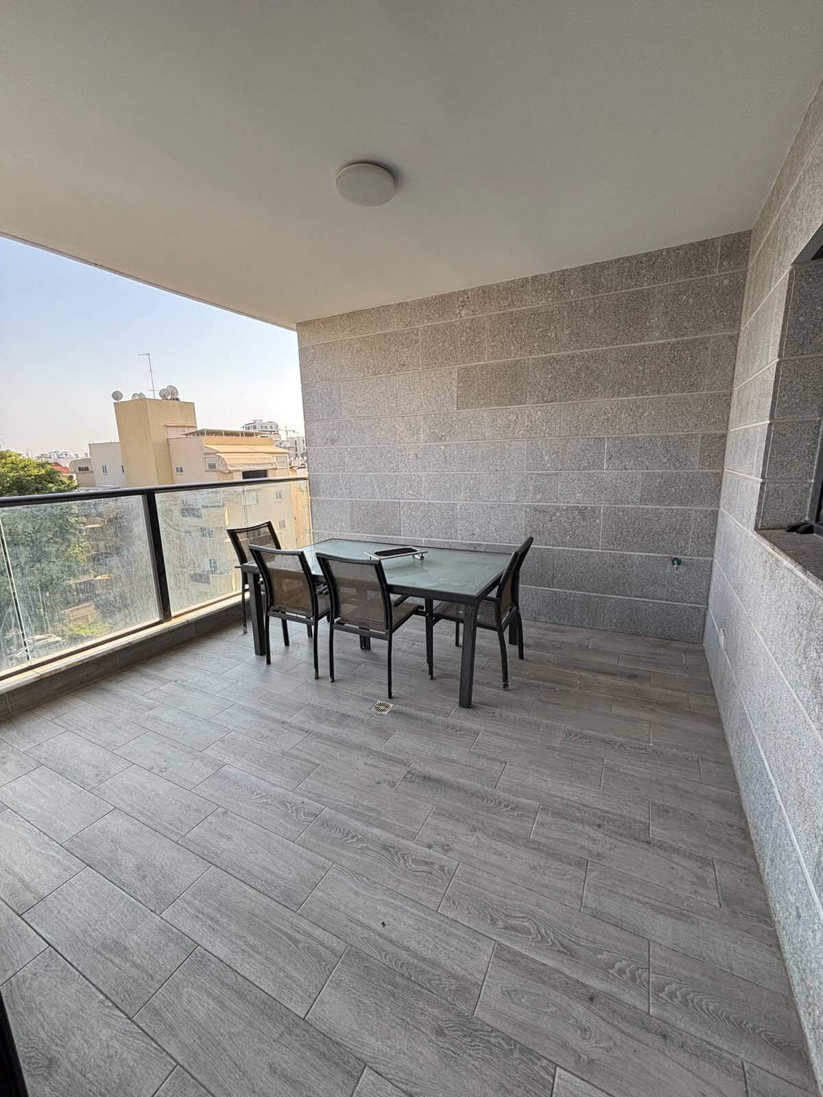 וולפסון 37, פתח תקווה